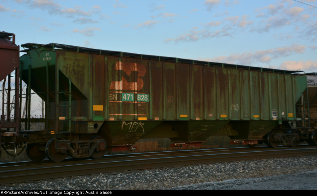 BN 471828